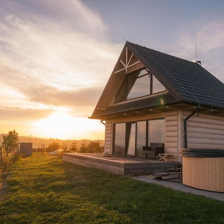 Osada Janosika Jacuzzi Drewniany Domek Na Odludziu Klikuszowa Luaran gambar